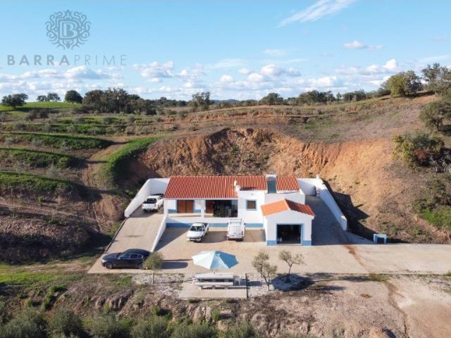 Vivenda venda em São Bartolomeu De Messines, Faro
