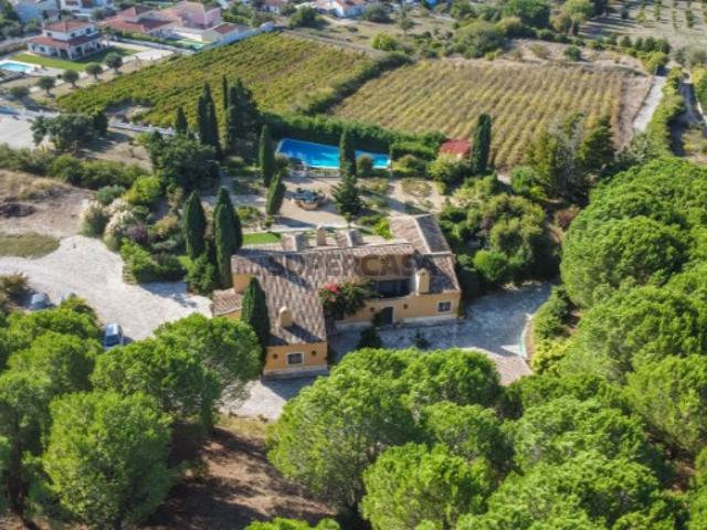 Casa venda em Azeitão (São Lourenço e São Simão), Setúbal