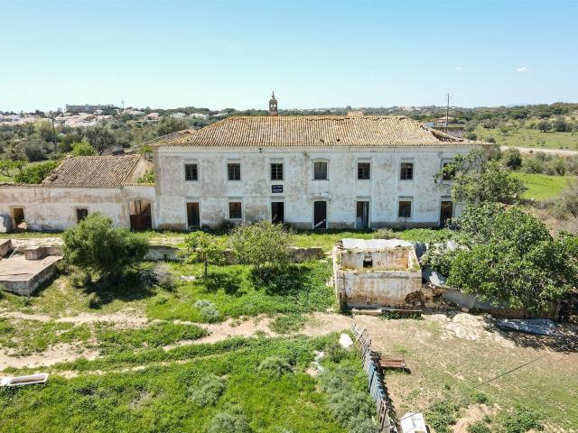Vivenda venda em Albufeira e Olhos de Água, Albufeira
