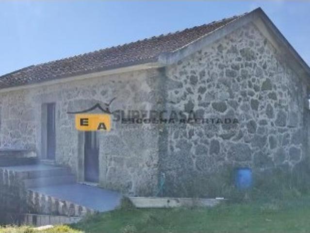 Casa venda em Baião, Candeiro