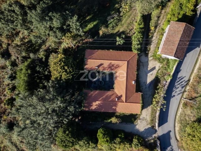 Quinta venda em Felgueiras, Idães