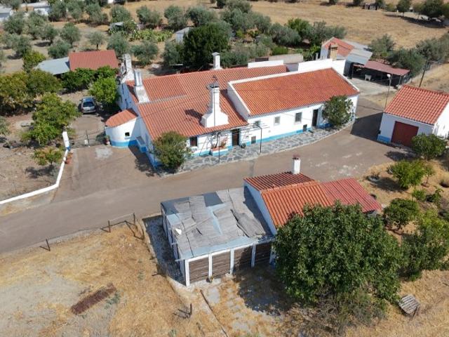 Quinta venda em Capelins (Santo António), Évora