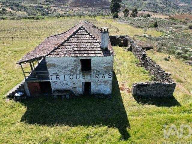 Casa venda em Vila Flor, Bragança