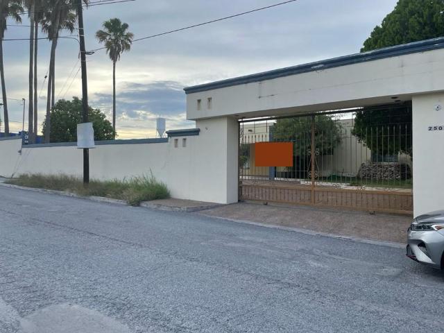 Casa en venta en Sabinas Hidalgo, Nuevo León