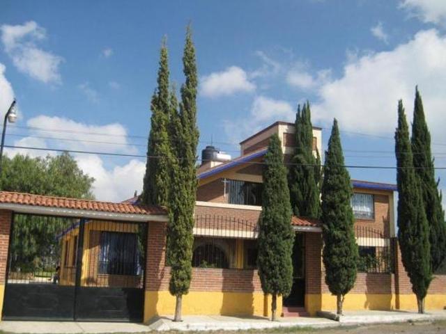 Quinta en Teotihuacan, departamento en PB, areas verdes, 3 pisos