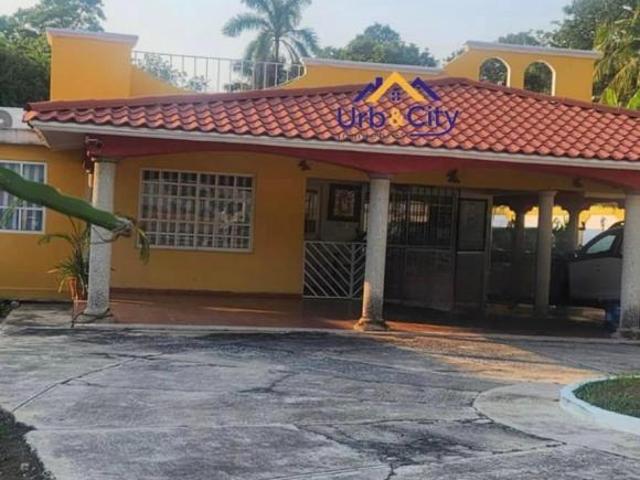 Quinta en venta con alberca, Carretera Nacajuca Villahermosa