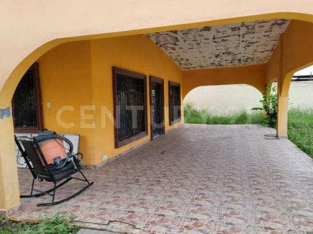 Quinta en venta en Salinas Victoria, Nuevo León
