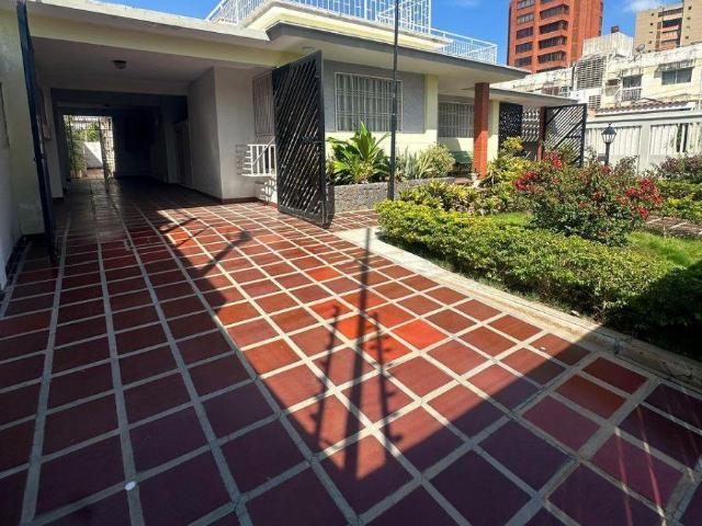 Terreno en venta en Cacique Mara, Maracaibo