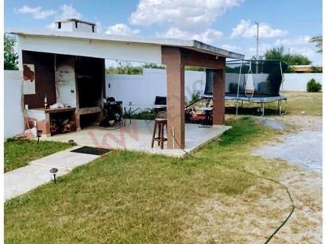Quinta en Venta, Fraccionamiento Campestre la Hacienda, en China Nuevo León, a 3 minutos de la pres
