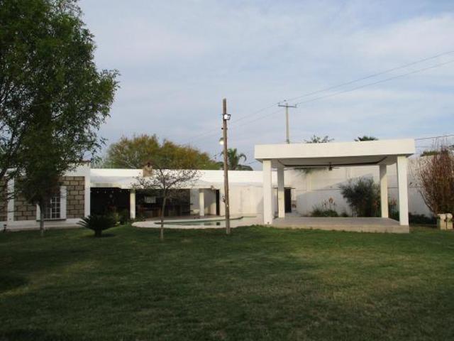 Quinta en Venta Portal del Norte, Zuazua esquina