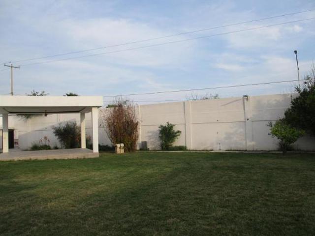 Quinta en Venta Portal del Norte, Zuazua esquina