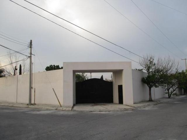 Quinta en Venta Portal del Norte, Zuazua esquina