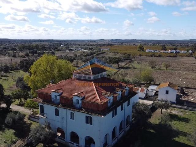 Quinta venda em Bairro da Cartuxa, Évora