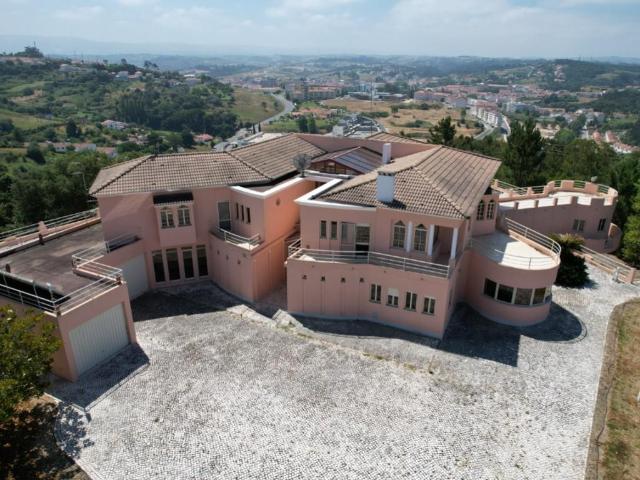 Vivenda venda em Alcobaça, Leiria