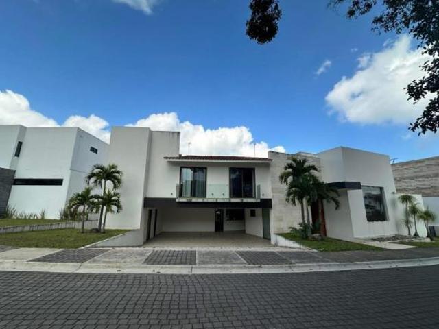 Quinta Fraccionamiento Bosque de Niebla