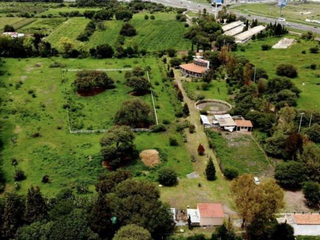 Quinta / granja con casa de campo, caballerizas y bungalows Querétaro