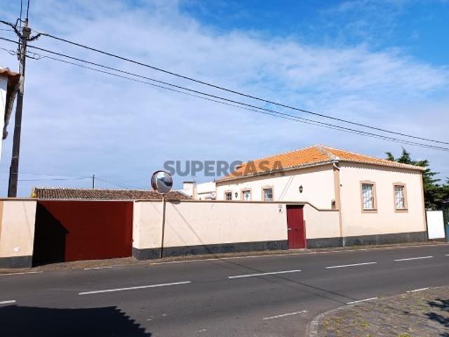 Casa venda em Açores, São Bartolomeu De Regatos