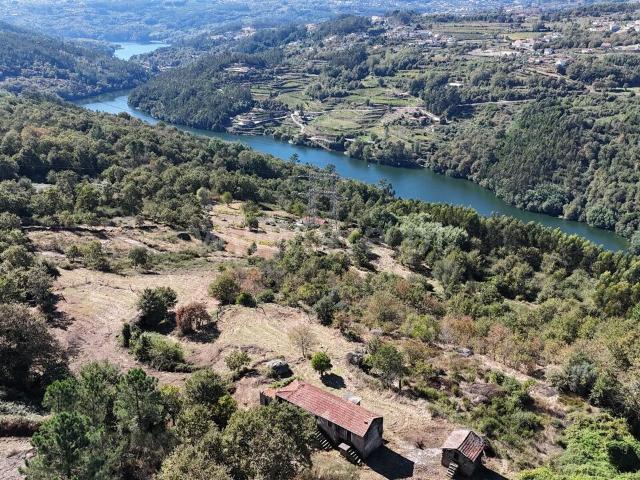 Quinta venda em Rosém, Avessadas