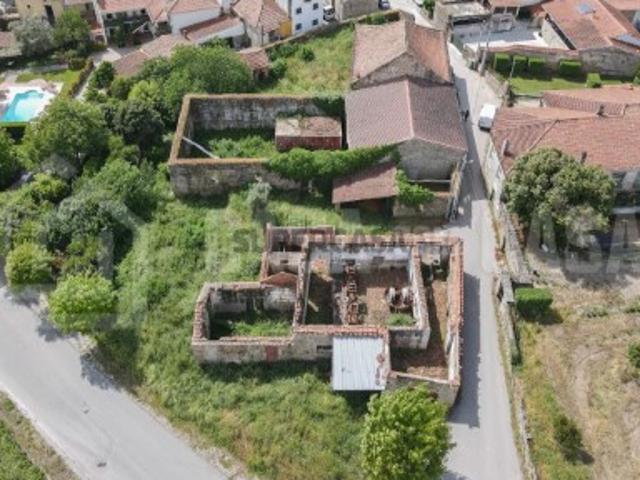 Casa venda em Mouraz e Vila Nova da Rainha, Tondela