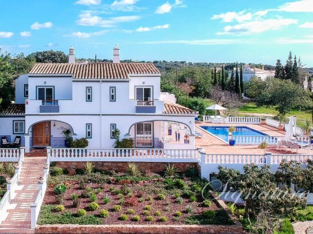 Vivenda venda em Faro