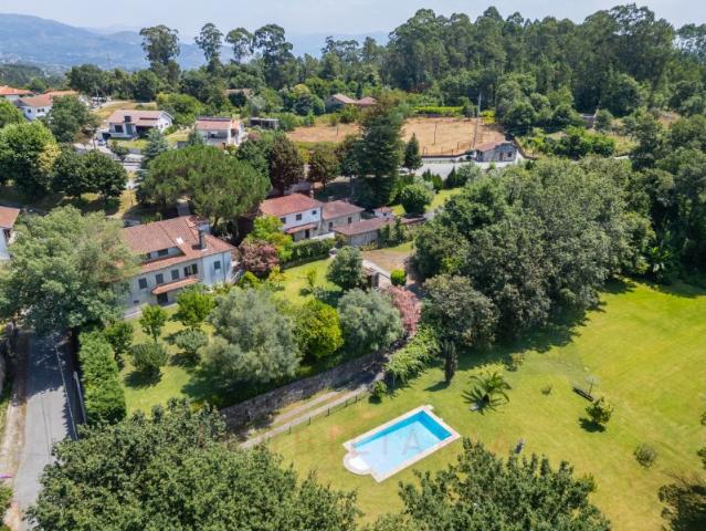Casa venda em Esqueiros, Passos