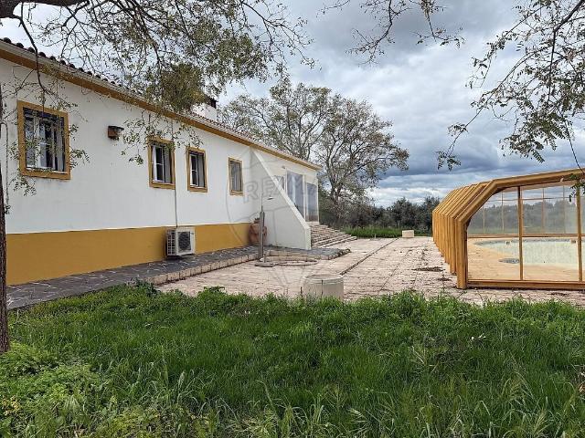 Quinta venda em Largo da Fonte Velha, Avis