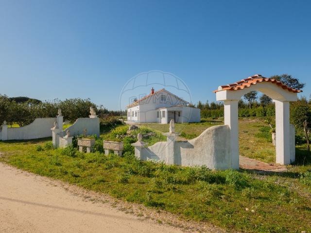 Quinta venda em Longueira, Odemira