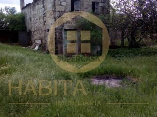 Casa venda em Mourilhe, Viseu