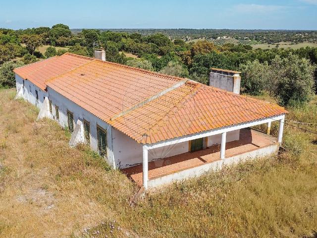 Quinta venda em Pavia, Mora