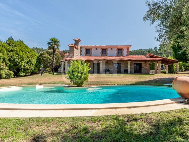 Quinta venda em Cabeça Santa, Meios