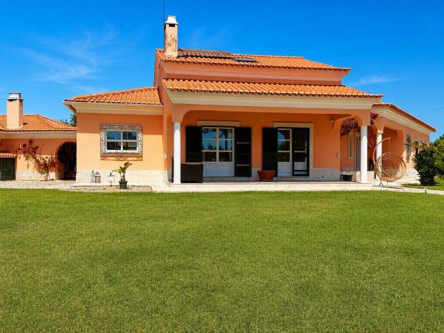 Quinta venda em Azeitão (São Lourenço e São Simão), Setúbal