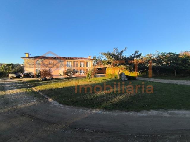 Vivenda venda em Cernadelo e Lousada (São Miguel e Santa Margarida), Lousada