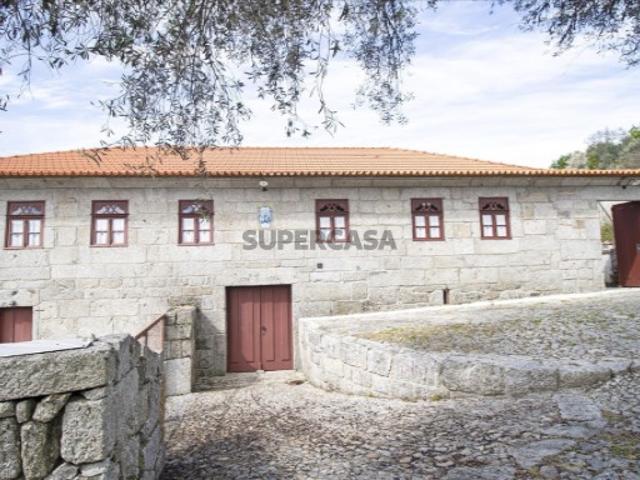 Casa venda em Moreira do Rei e Várzea Cova, Fafe