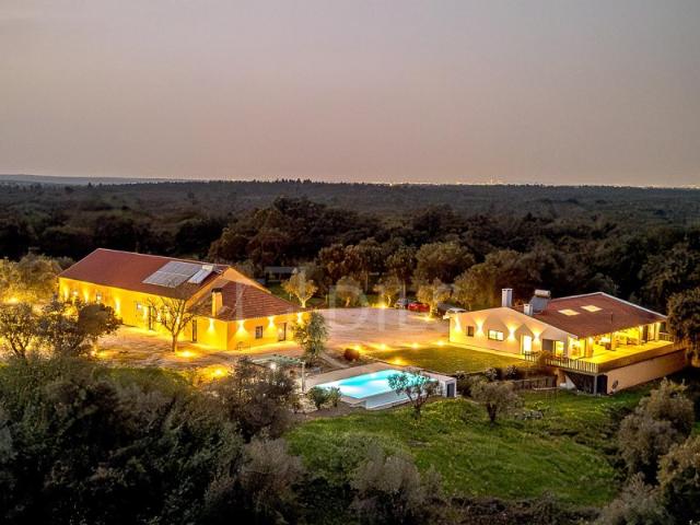Quinta venda em Azeitão (São Lourenço e São Simão), Setúbal