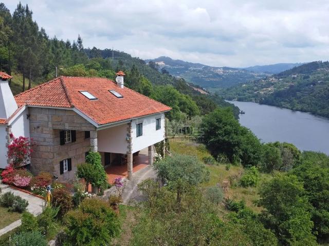 Casa venda em Souselo, Viseu