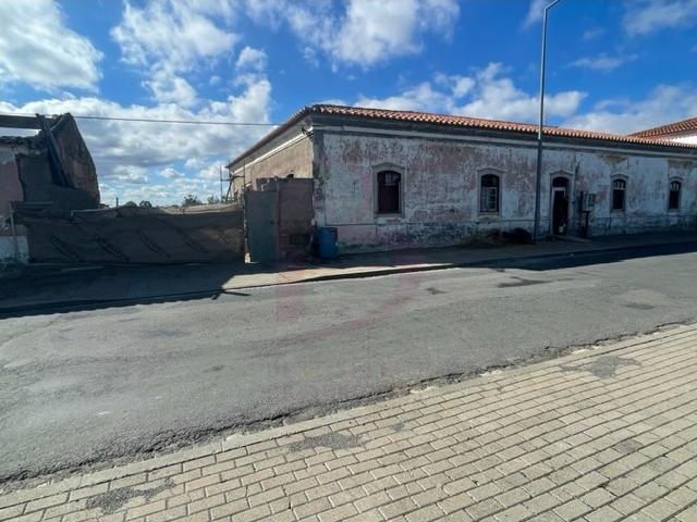 Solar venda em Entradas, Castro Verde