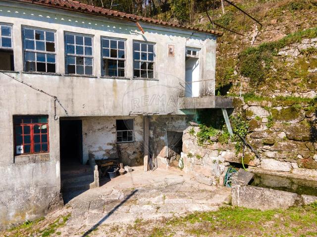 Solar venda em Urjal, Amares