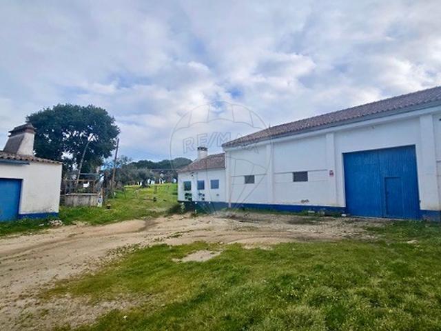 Solar venda em Bairro da Cartuxa, Évora