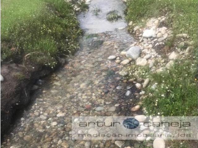 Solar venda em Telhado, Arcos De Valdevez