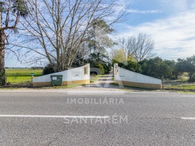 Solar venda em Cortiçóis, Almeirim