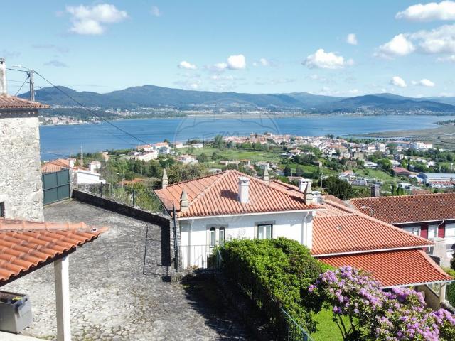 Solar venda em Caminha (Matriz) e Vilarelho, Arga De Baixo