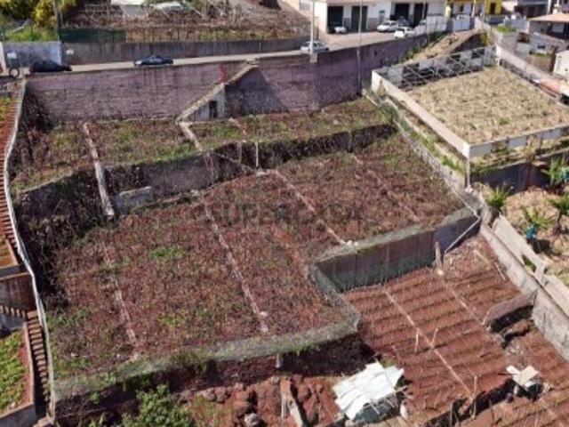 Terreno venda em Câmara De Lobos, Vargem Terreno venda em Câmara De Lobos, Vargem