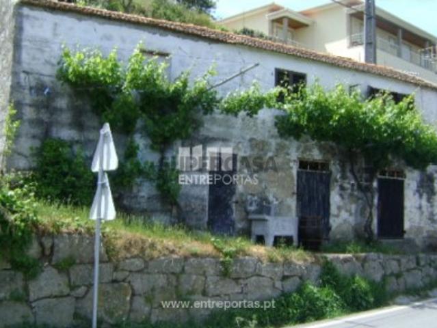 Casa venda em Rosém, Avessadas
