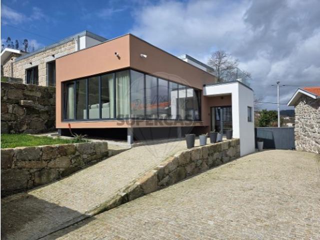 Casa venda em Marecos, Porto