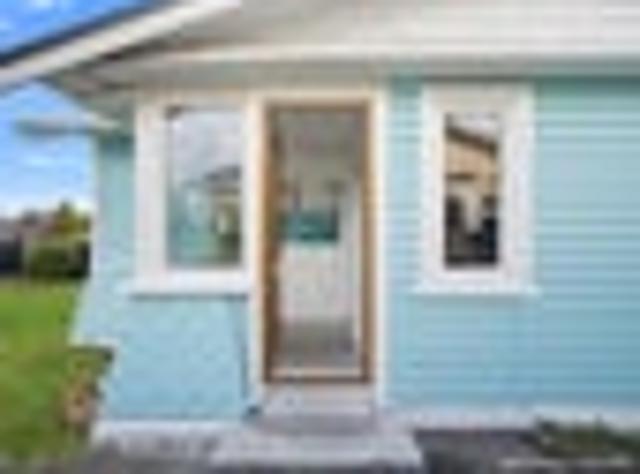 House for sale in Chaslands, Canterbury