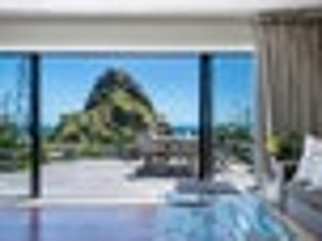 House for sale in Oratia