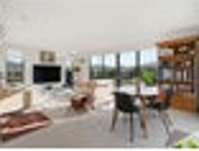 House for sale in Chaslands, Canterbury