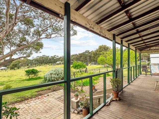 Cottage for sale in Margaret River, Western Australia