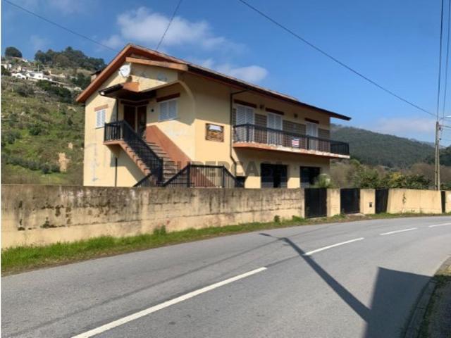 Casa venda em São Nicolau, Vila Real
