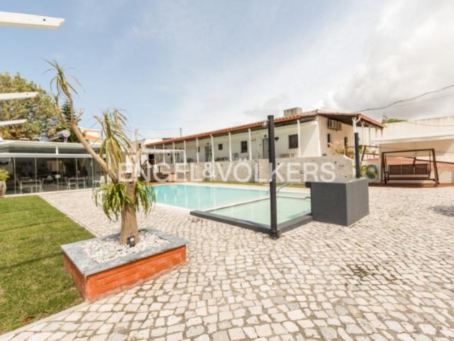Quinta venda em Quintinha de Dentro, Almada